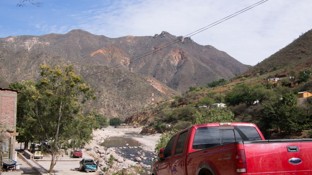 Southern entrance into the town of Batopilas.